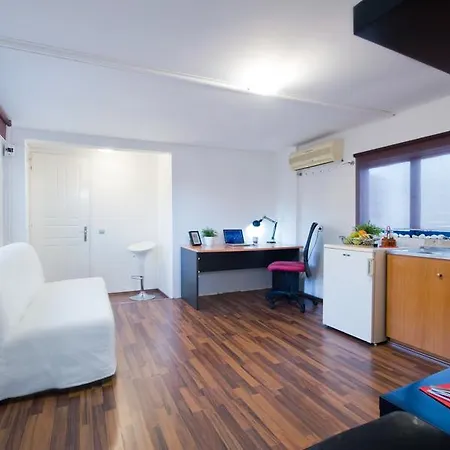 Apartment Ilioupoli Family