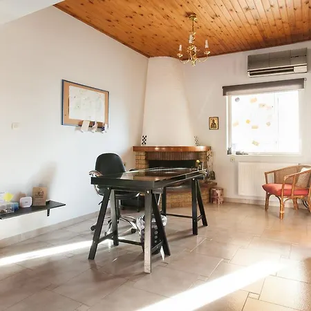Apartment Ilioupoli Family *