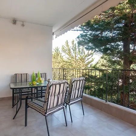 Apartment Ilioupoli Family *